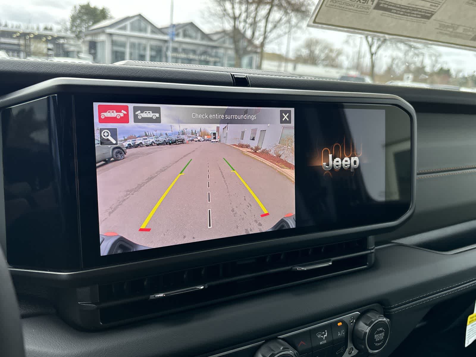 Thumbnail: 2026 Jeep Gladiator - 23