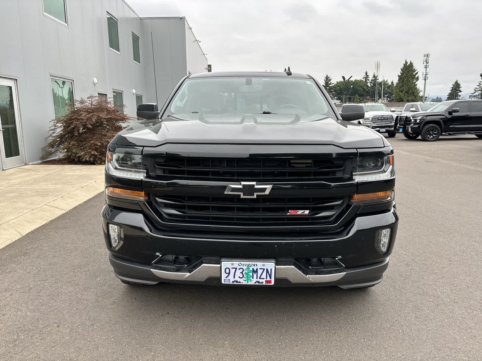 Thumbnail: 2018 Chevrolet Silverado 1500 - 9