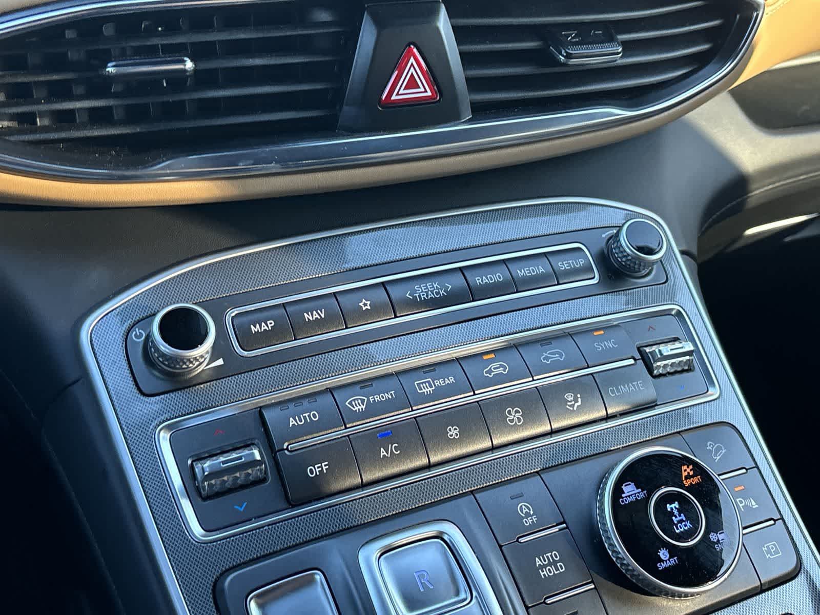 Thumbnail: 2023 Hyundai Santa Fe - 20