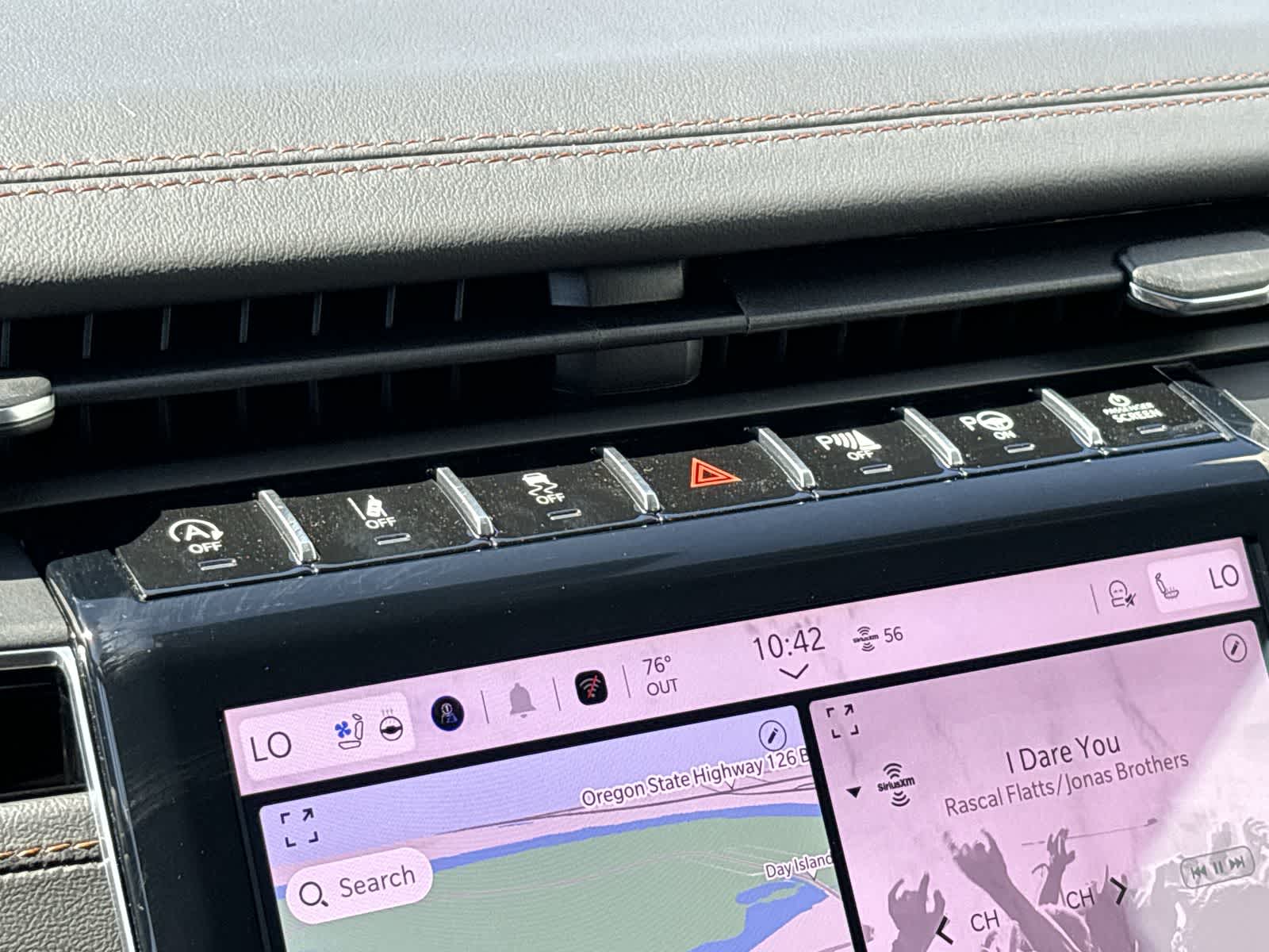 Thumbnail: 2025 Jeep Grand Cherokee L - 17