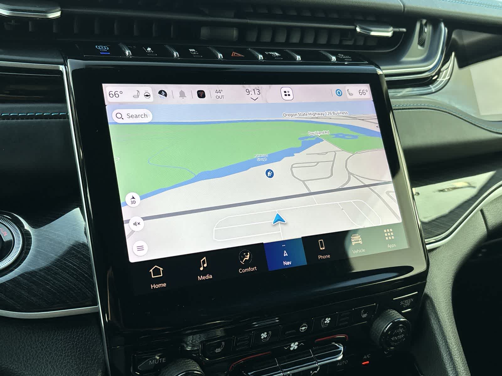 Thumbnail: 2022 Jeep Grand Cherokee - 21