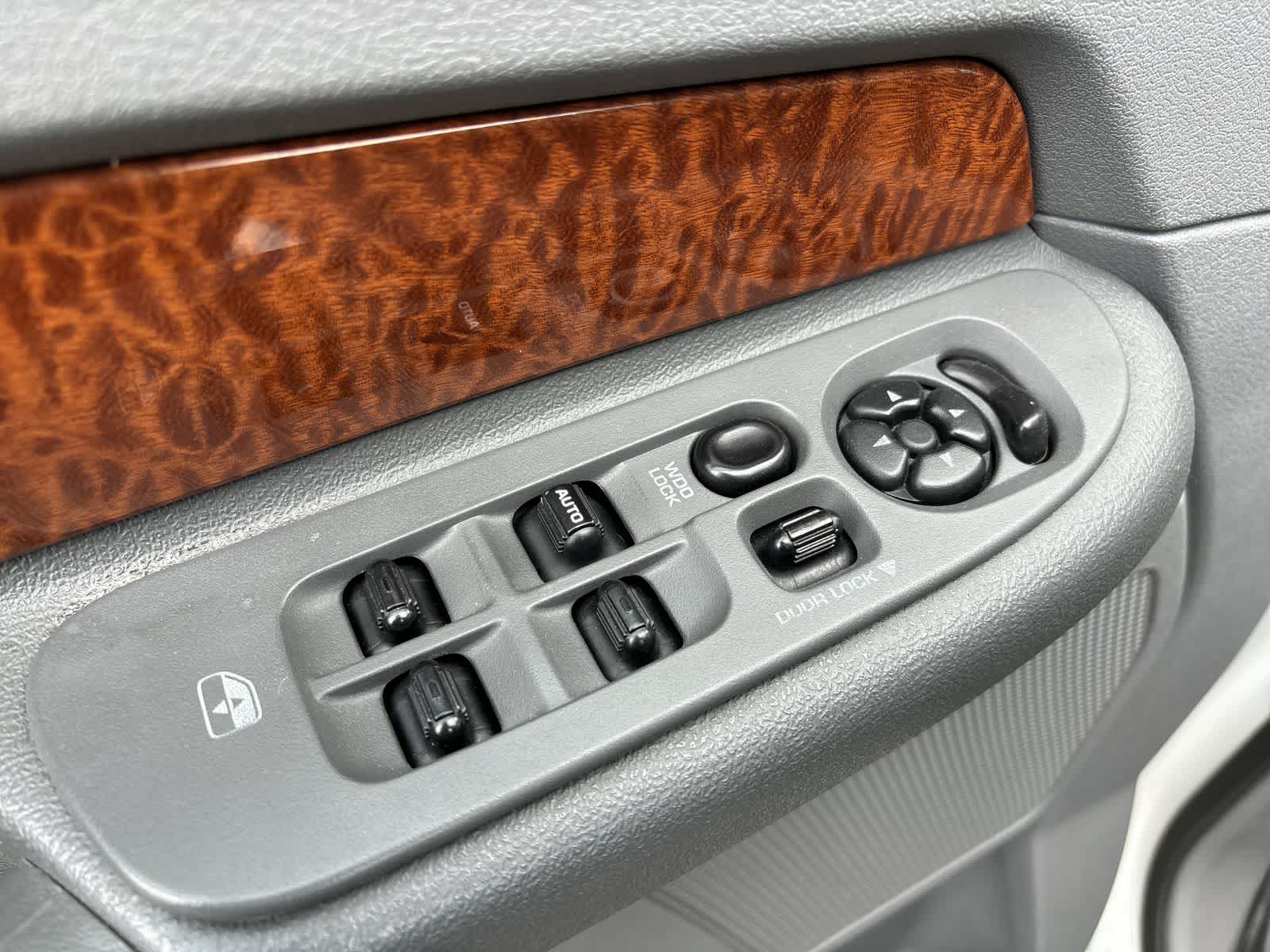 Thumbnail: 2006 Dodge Ram 2500 - 9