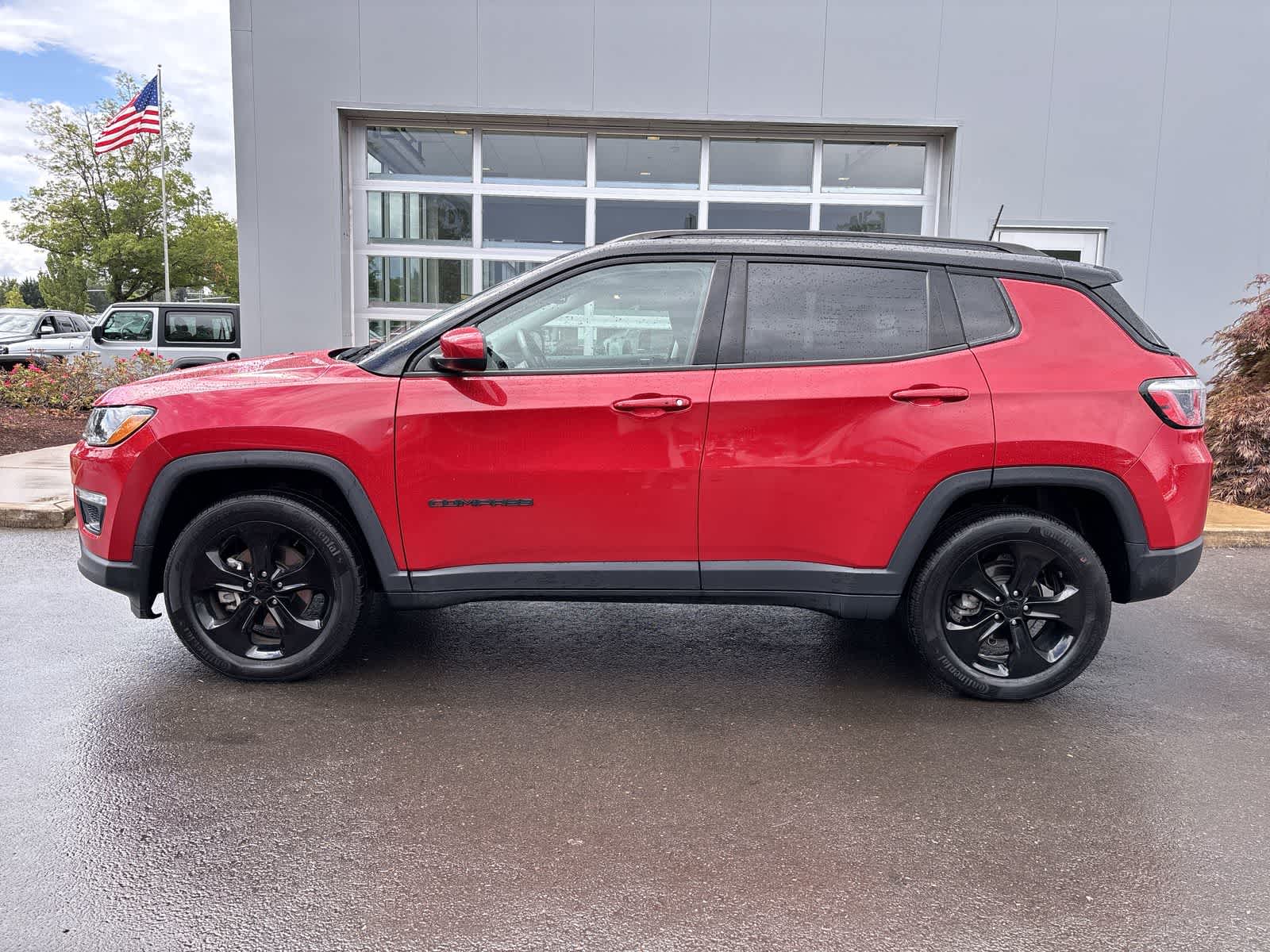 Certified 2019 Jeep Compass Latitude with VIN 3C4NJDBB9KT624152 for sale in Eugene, OR