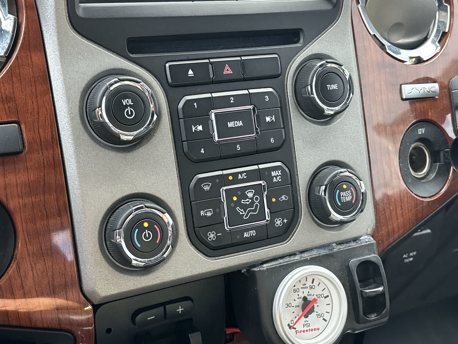 Thumbnail: 2016 Ford F-350 - 21