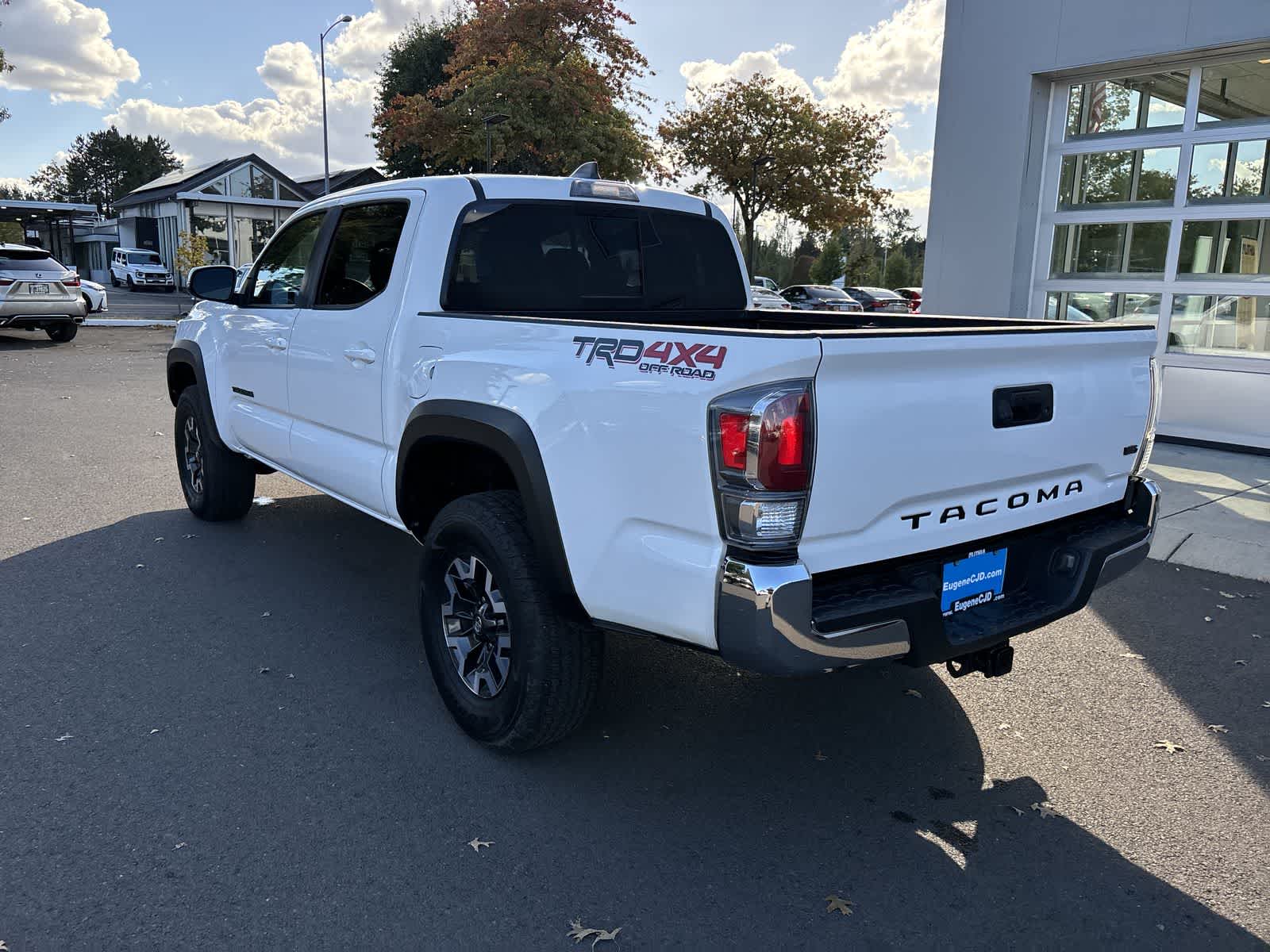 Thumbnail: 2020 Toyota Tacoma - 3
