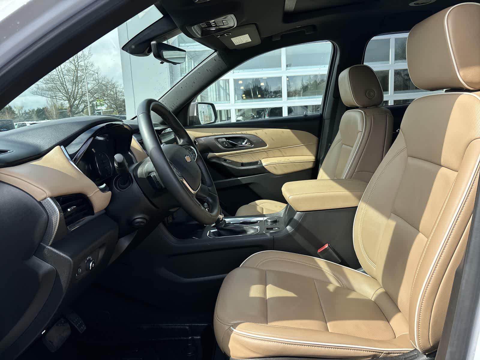 Thumbnail: 2023 Chevrolet Traverse - 8