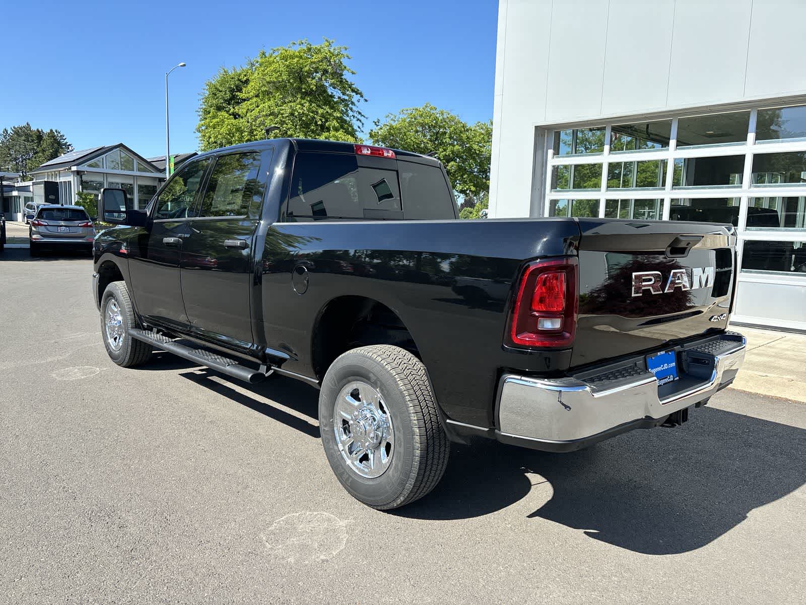 2025 Ram 2500 Tradesman photo 3