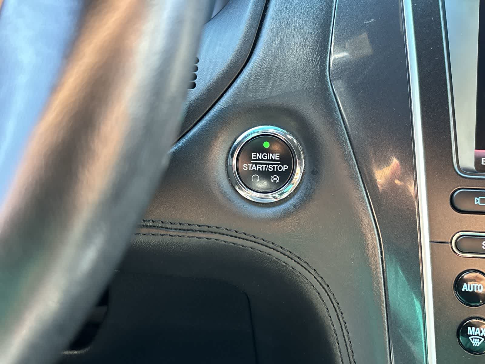 Thumbnail: 2016 Ford Explorer - 18