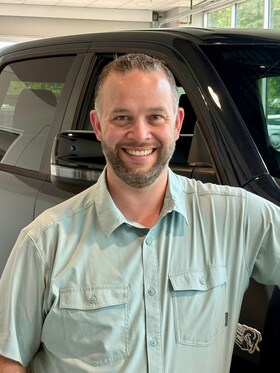 Staff member Devin Pratt from ID_08a472