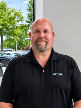 Staff member Jason Hinman from ID_5dd289