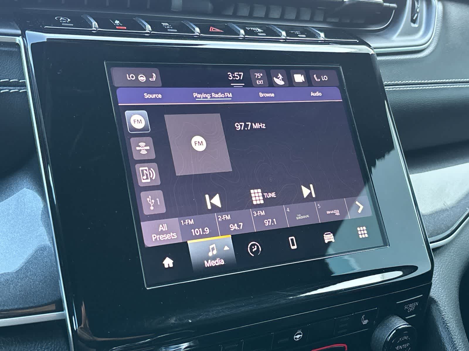 Thumbnail: 2022 Jeep Grand Cherokee - 17