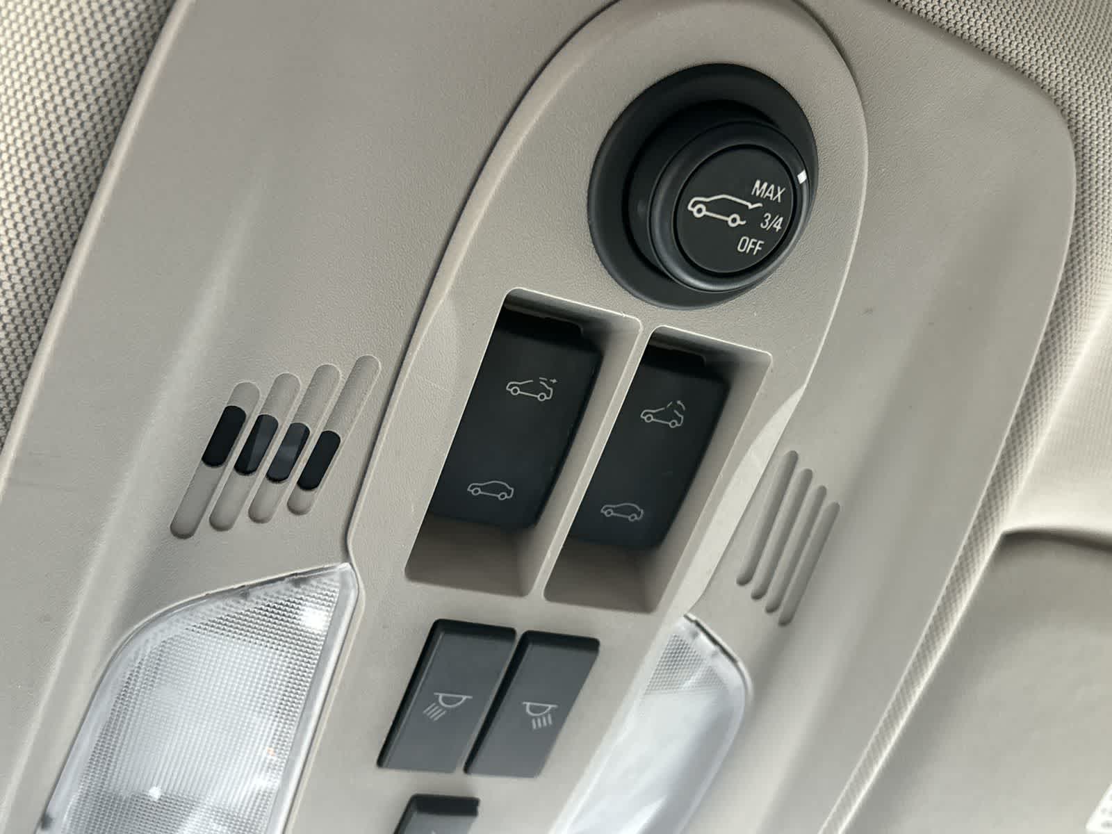 Thumbnail: 2013 Chevrolet Equinox - 21