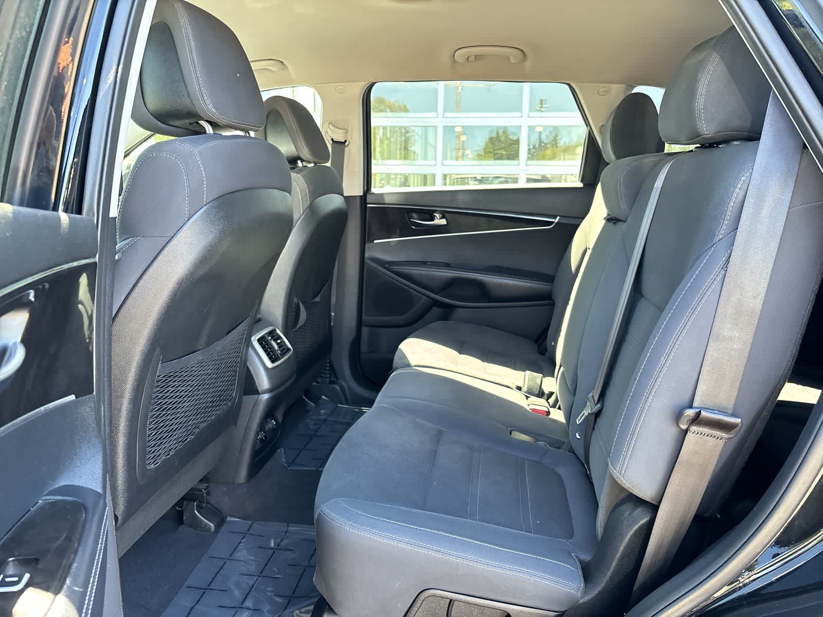 Thumbnail: 2016 Kia Sorento - 7