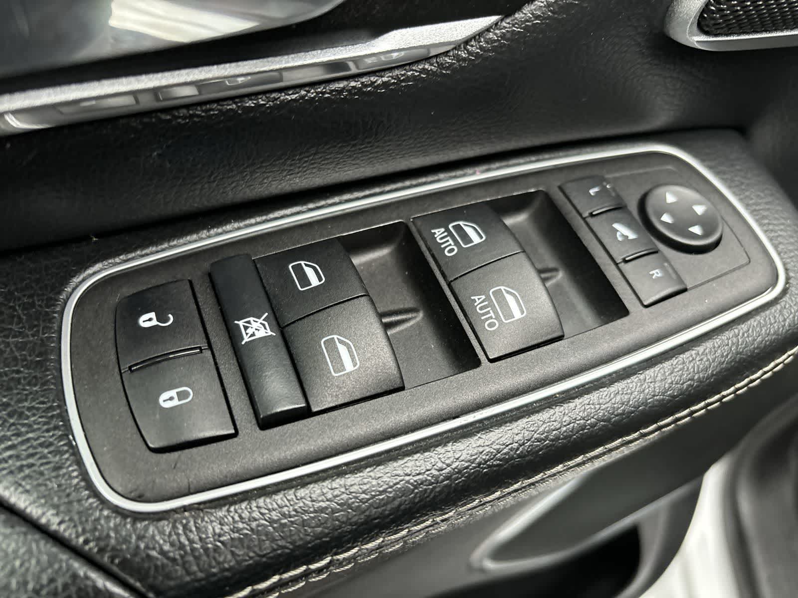 Thumbnail: 2023 RAM 1500 - 9