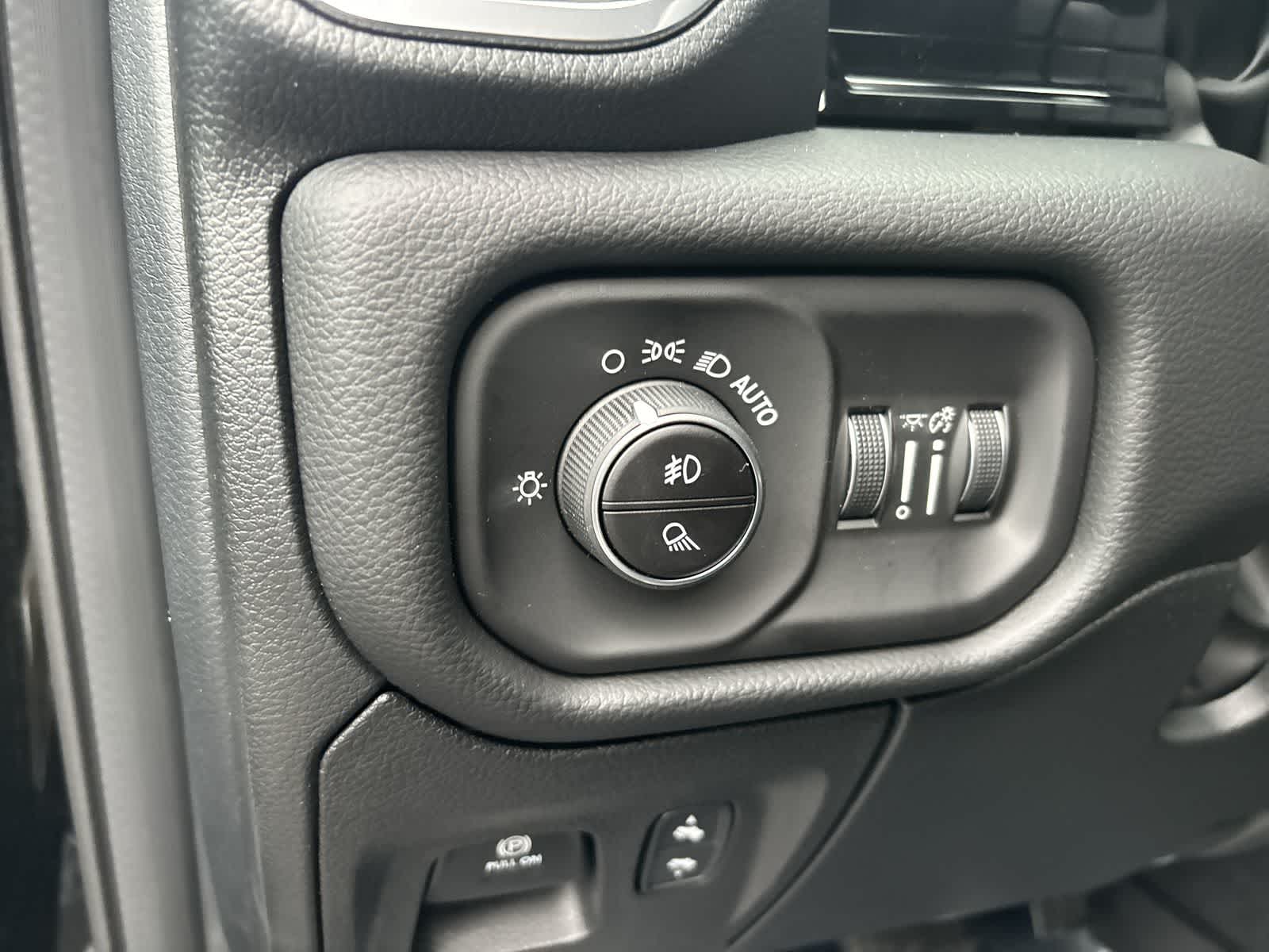 Thumbnail: 2026 RAM 1500 - 10