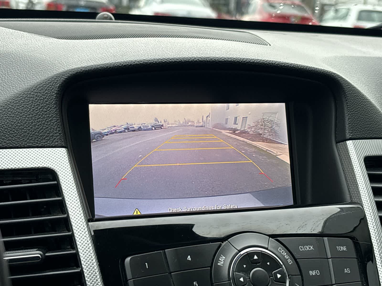 Thumbnail: 2016 Chevrolet Cruze - 20