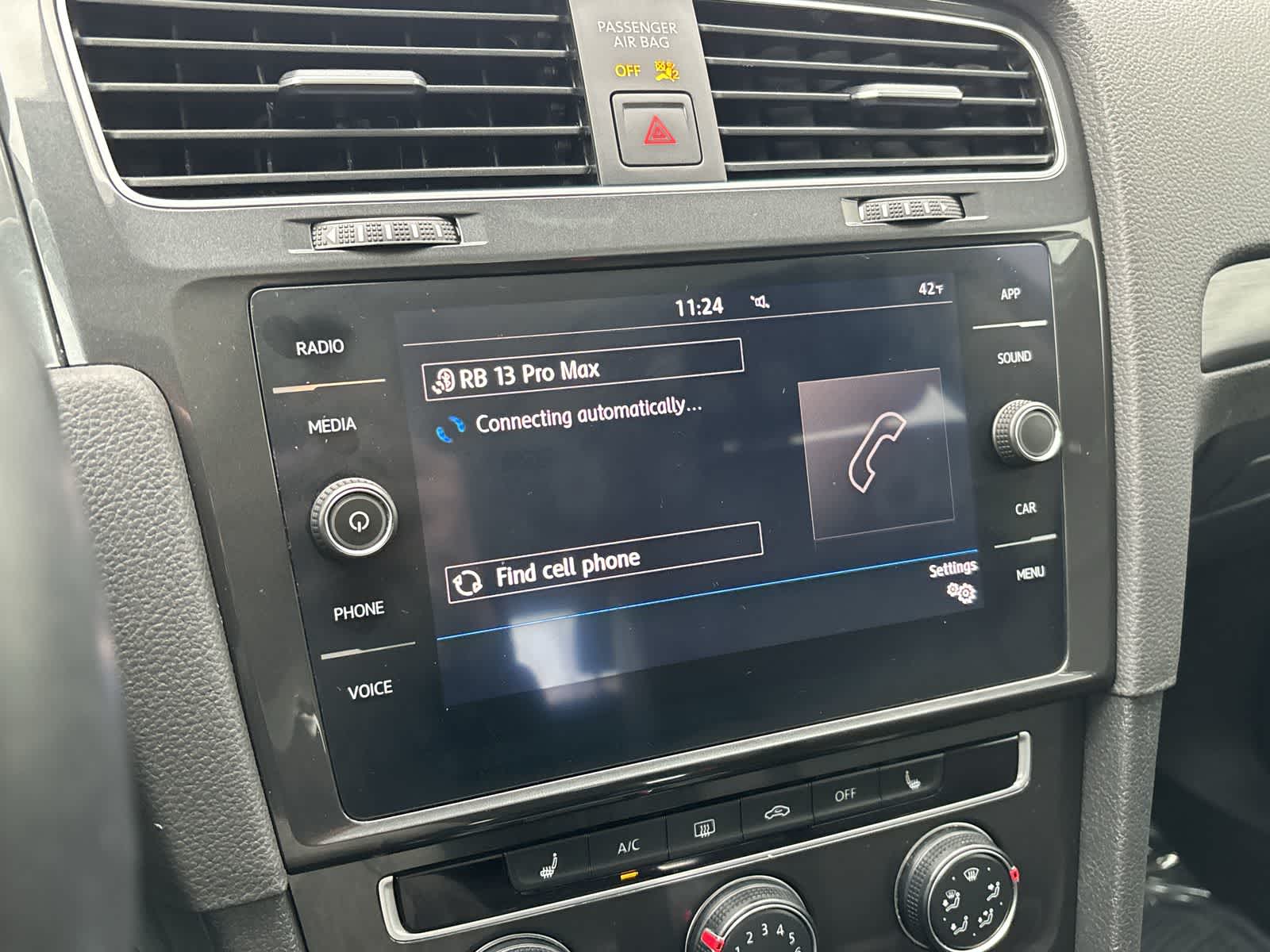 Thumbnail: 2019 Volkswagen Golf - 19