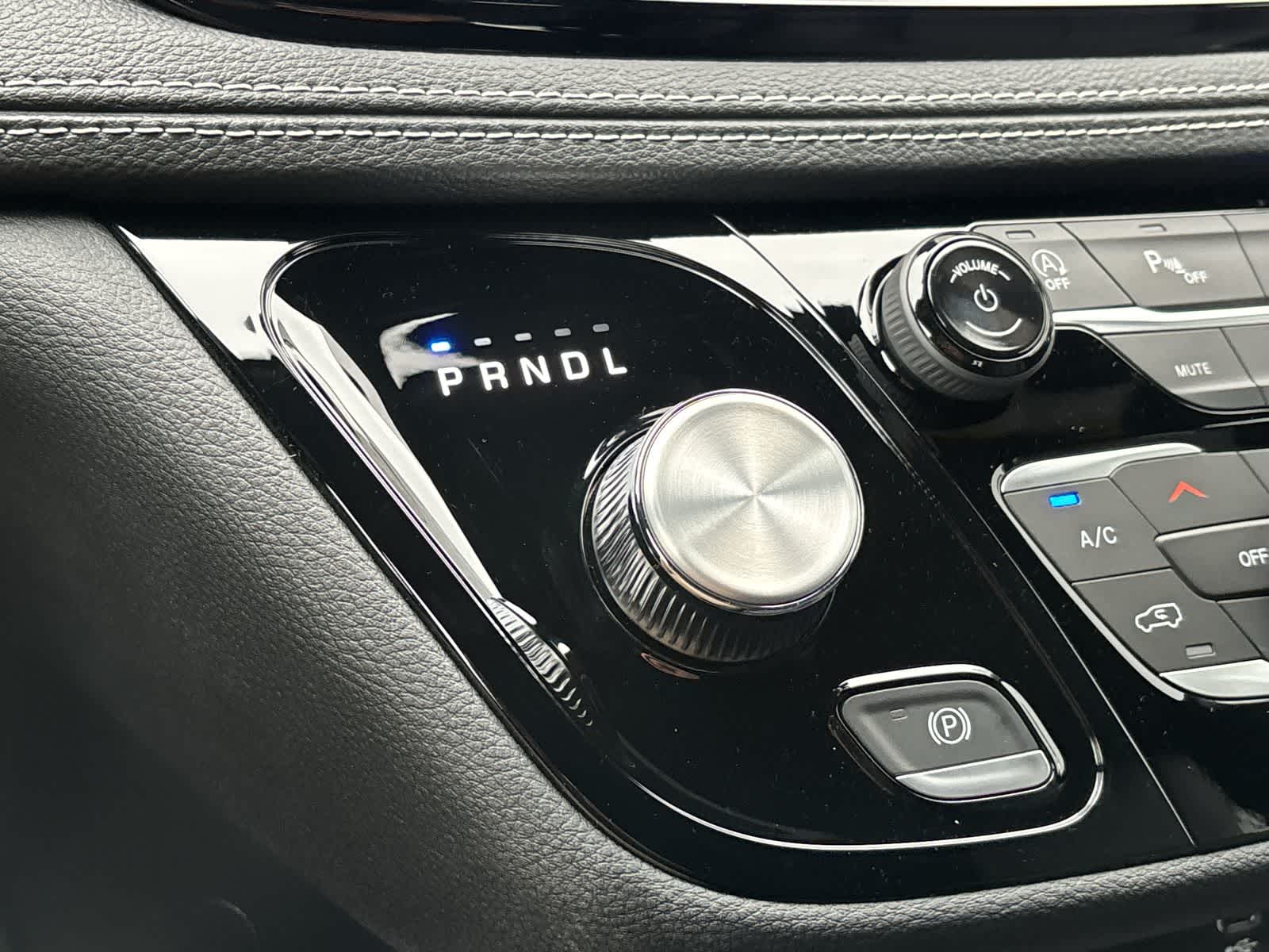 Thumbnail: 2026 Chrysler Pacifica - 25