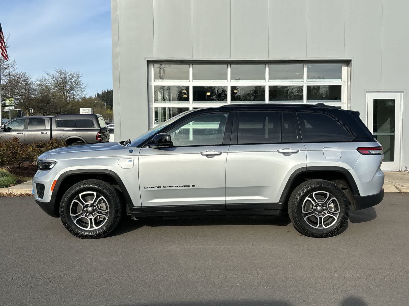 Thumbnail: 2022 Jeep Grand Cherokee - 2