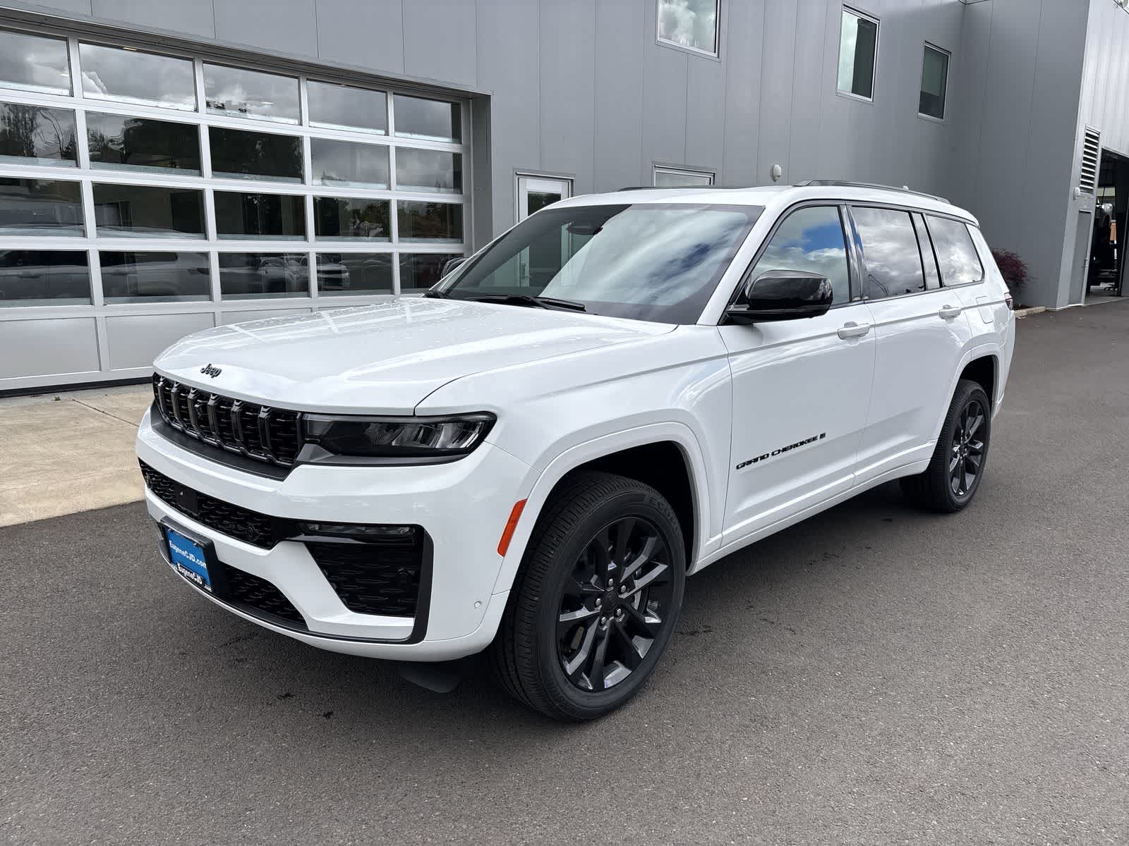 Thumbnail: 2026 Jeep Grand Cherokee L - 1