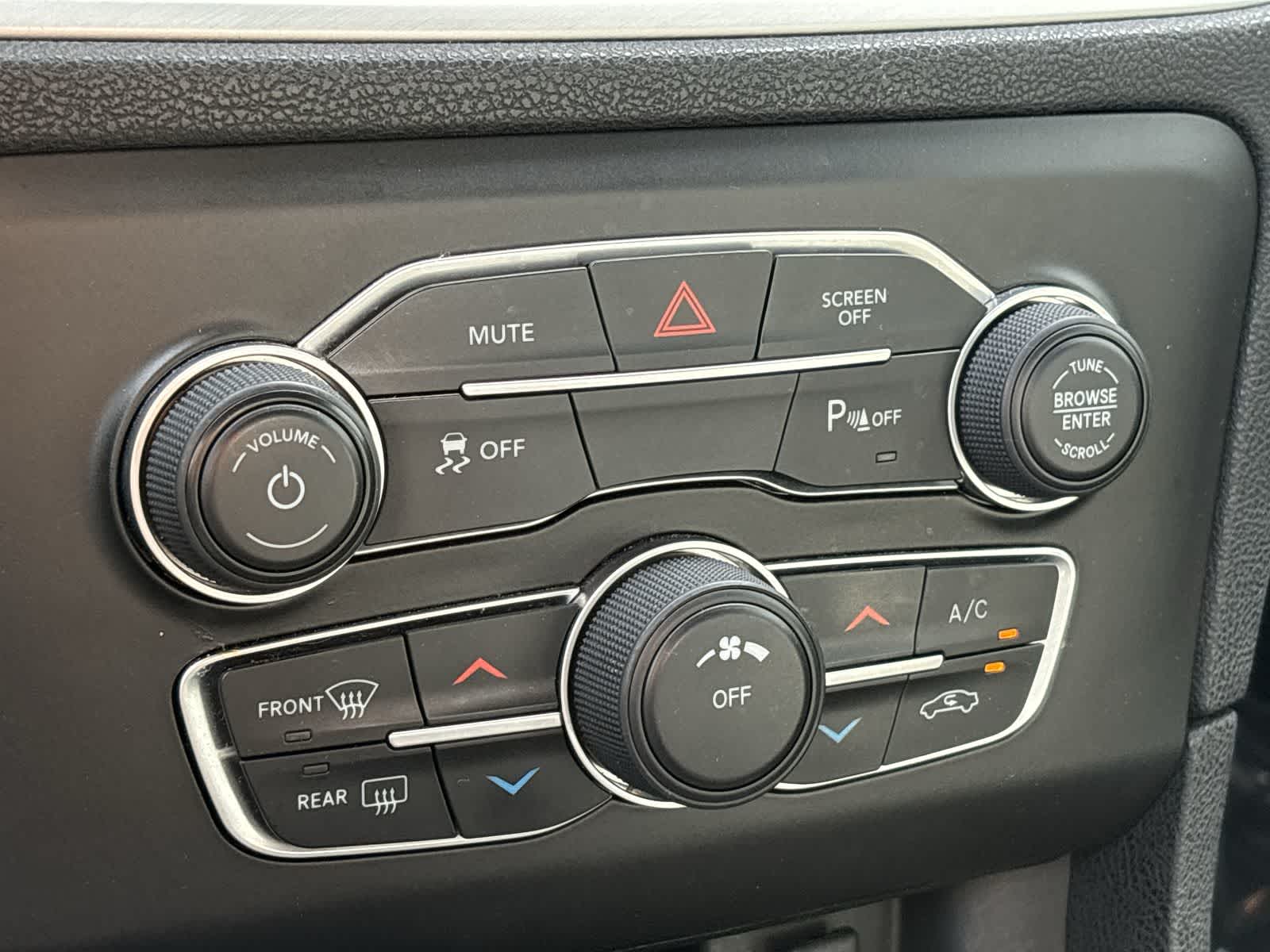 Thumbnail: 2022 Dodge Charger - 25