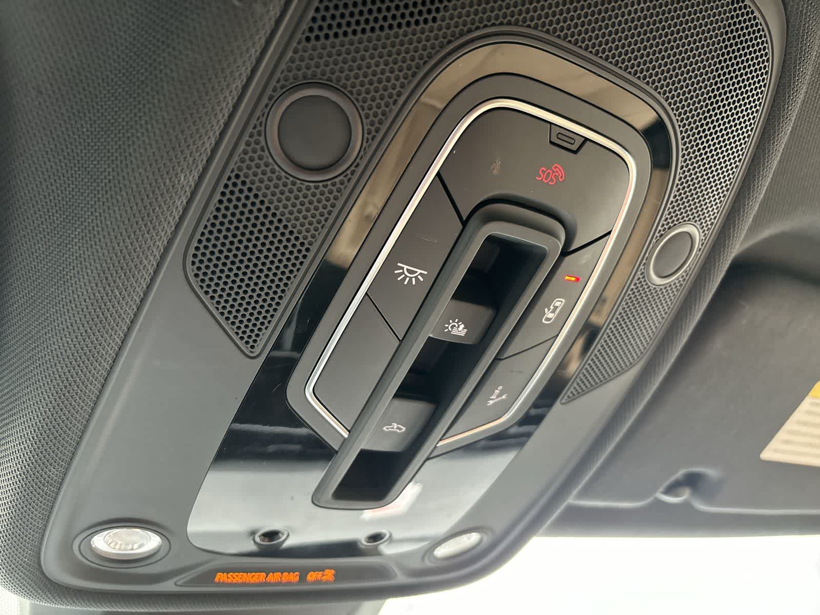 Thumbnail: 2020 Audi Q8 - 24