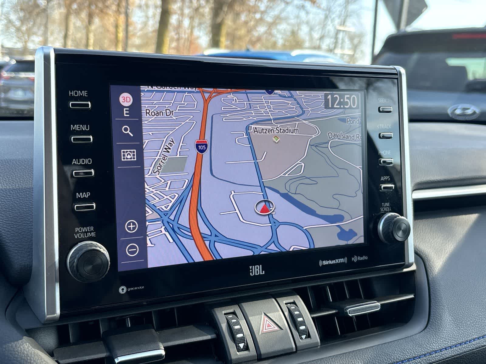 Thumbnail: 2022 Toyota RAV4 - 20