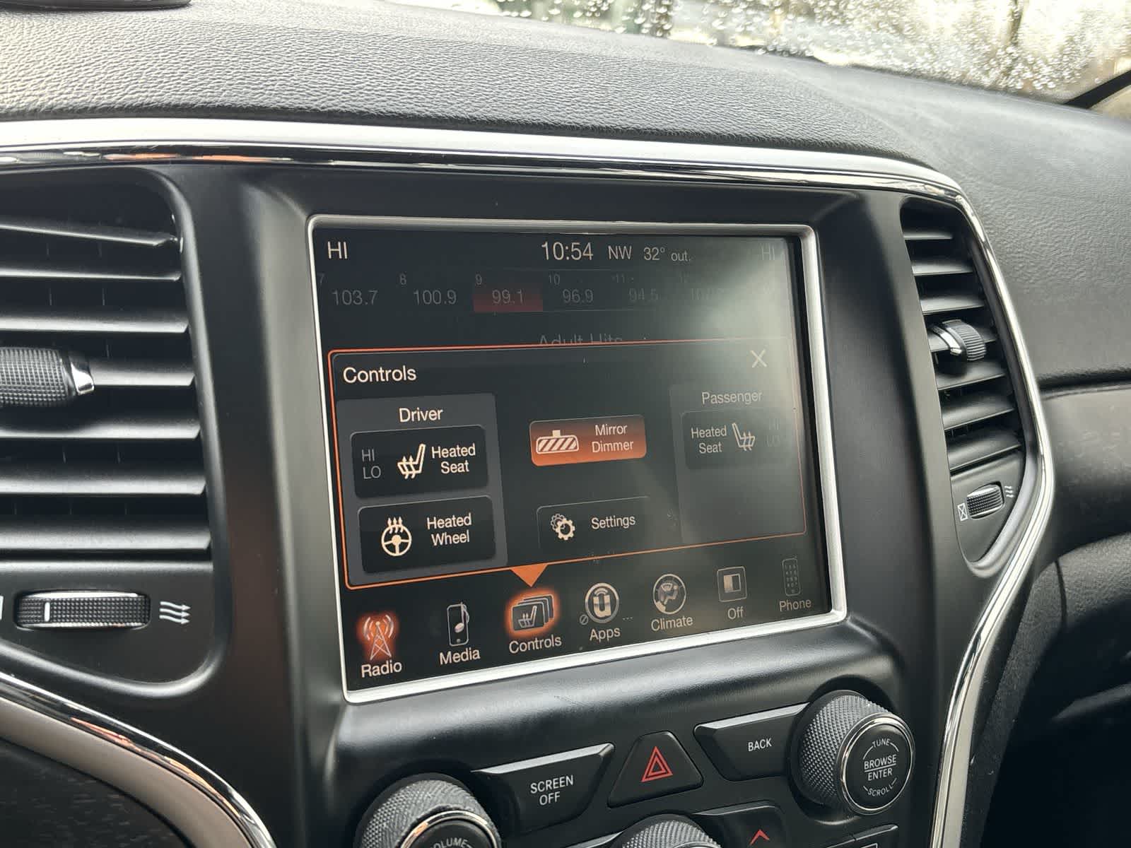 Thumbnail: 2015 Jeep Grand Cherokee - 13