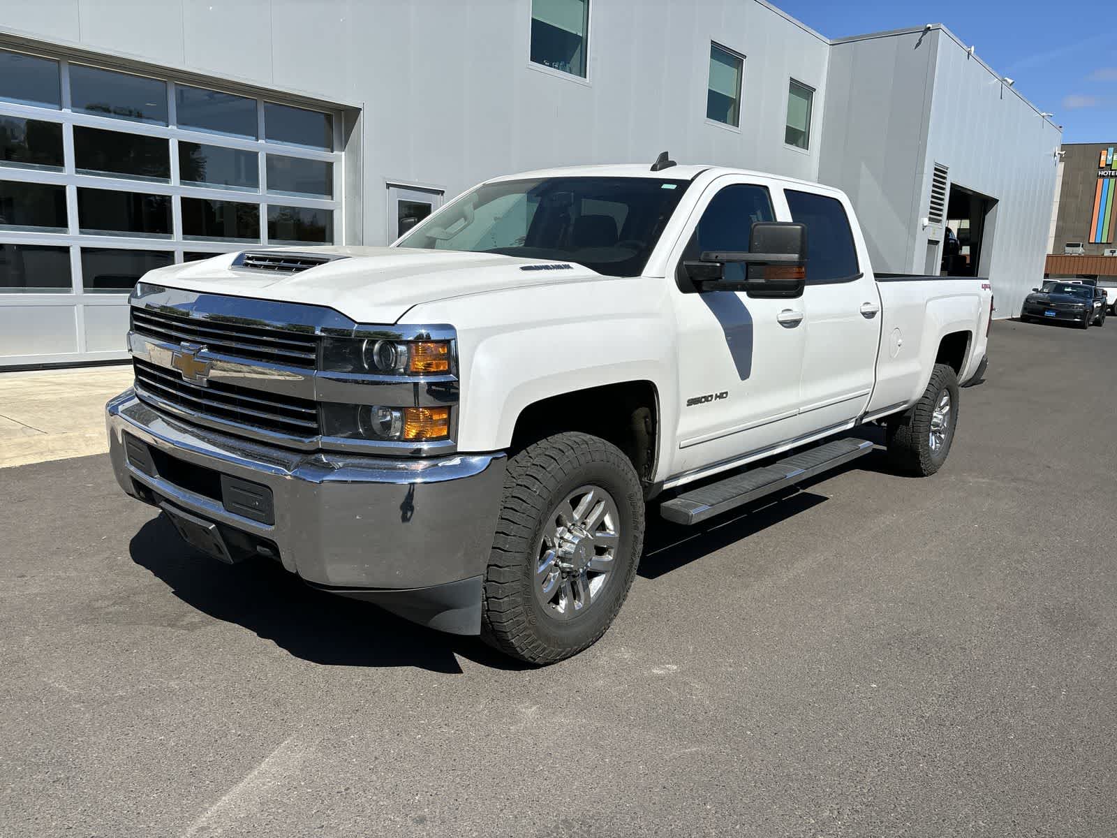 Thumbnail: 2018 Chevrolet Silverado 3500 - 1