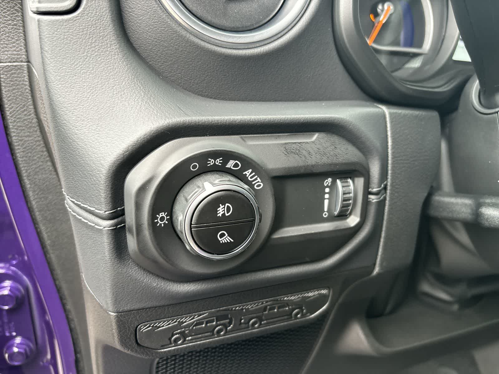 Thumbnail: 2026 Jeep Gladiator - 11