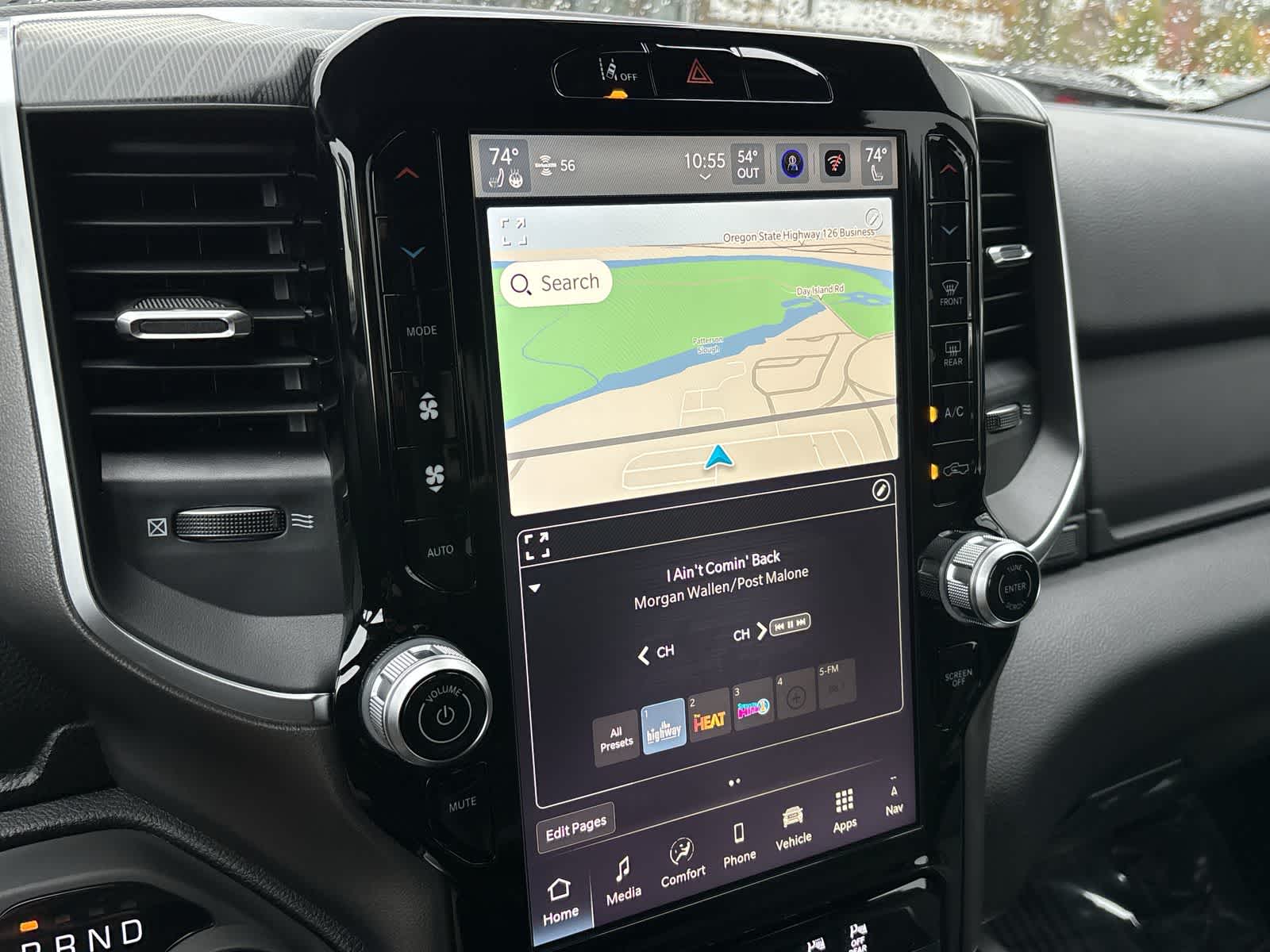 Thumbnail: 2026 RAM 1500 - 17