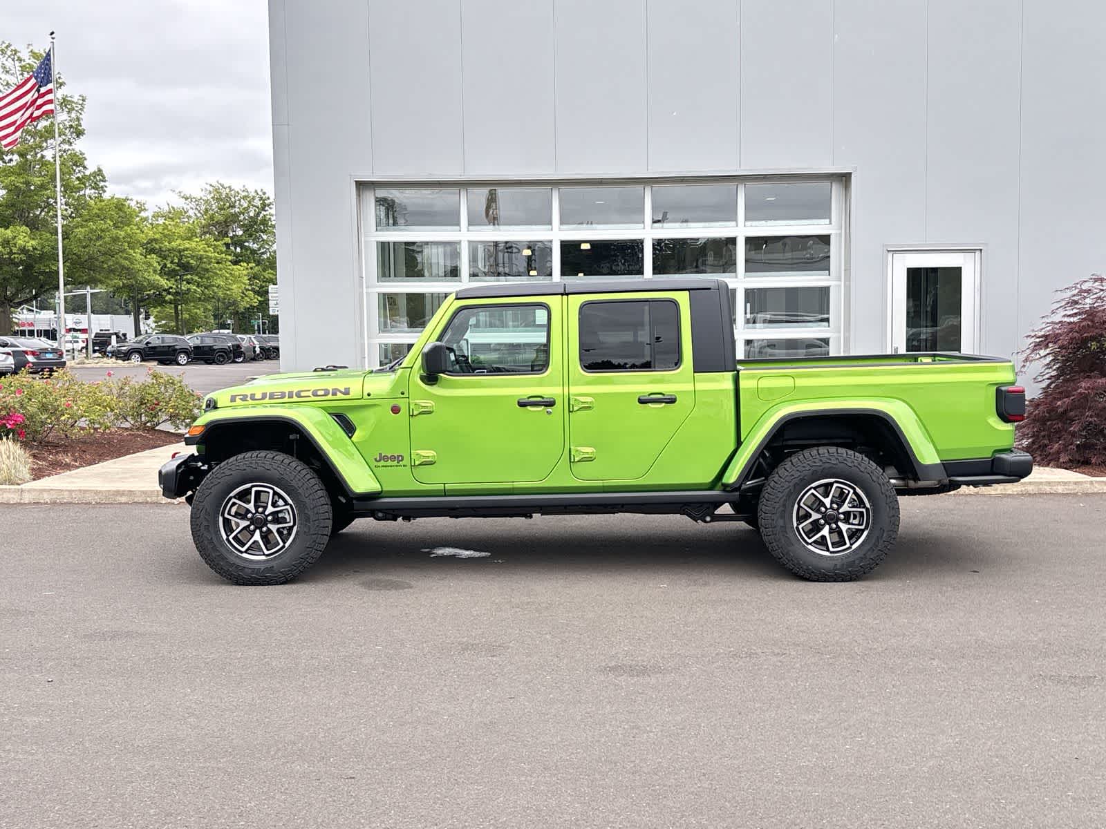 Thumbnail: 2025 Jeep Gladiator - 2