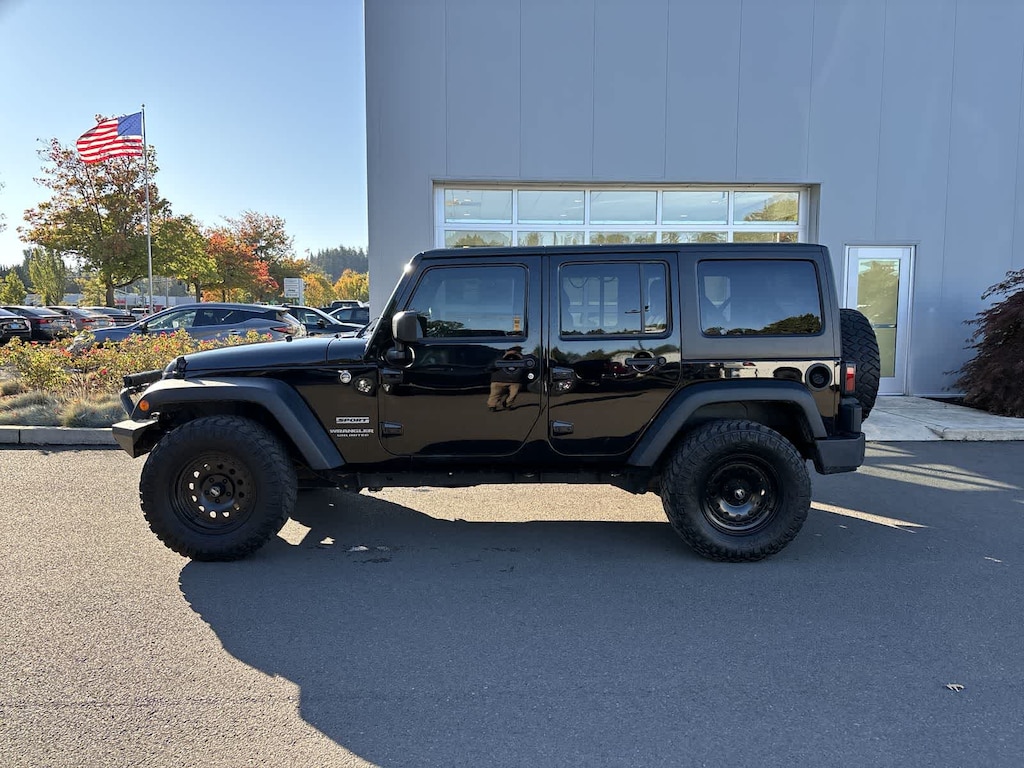 Used 2017 Jeep Wrangler JK Unlimited Sport 4x4 SUV