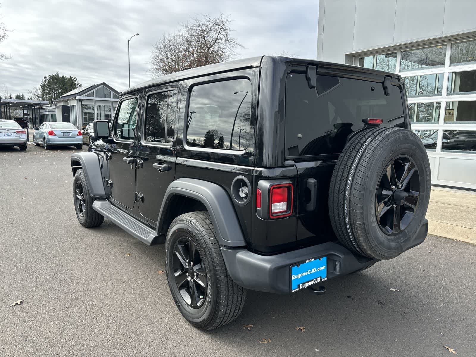 Thumbnail: 2023 Jeep Wrangler - 3