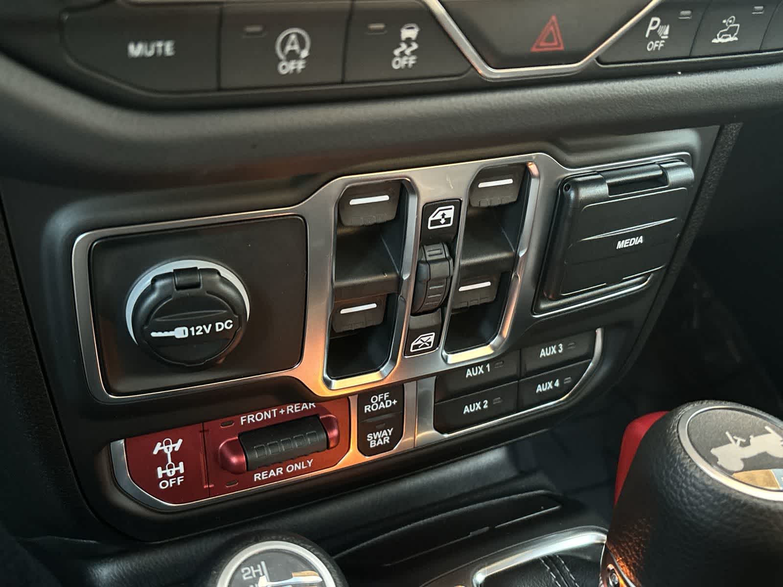 Thumbnail: 2026 Jeep Wrangler - 24