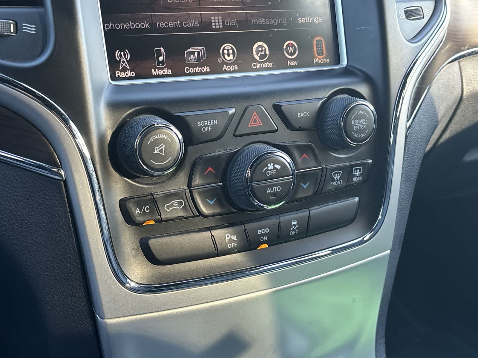 Thumbnail: 2014 Jeep Grand Cherokee - 20