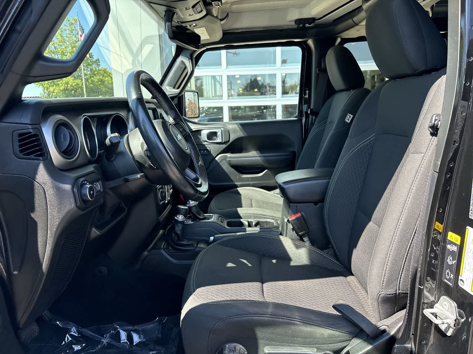 Thumbnail: 2021 Jeep Wrangler - 7