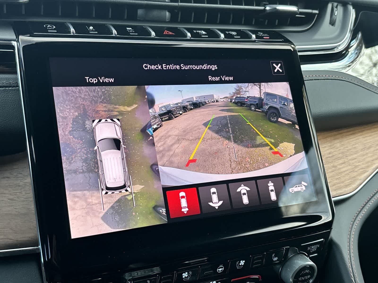 Thumbnail: 2025 Jeep Grand Cherokee L - 24