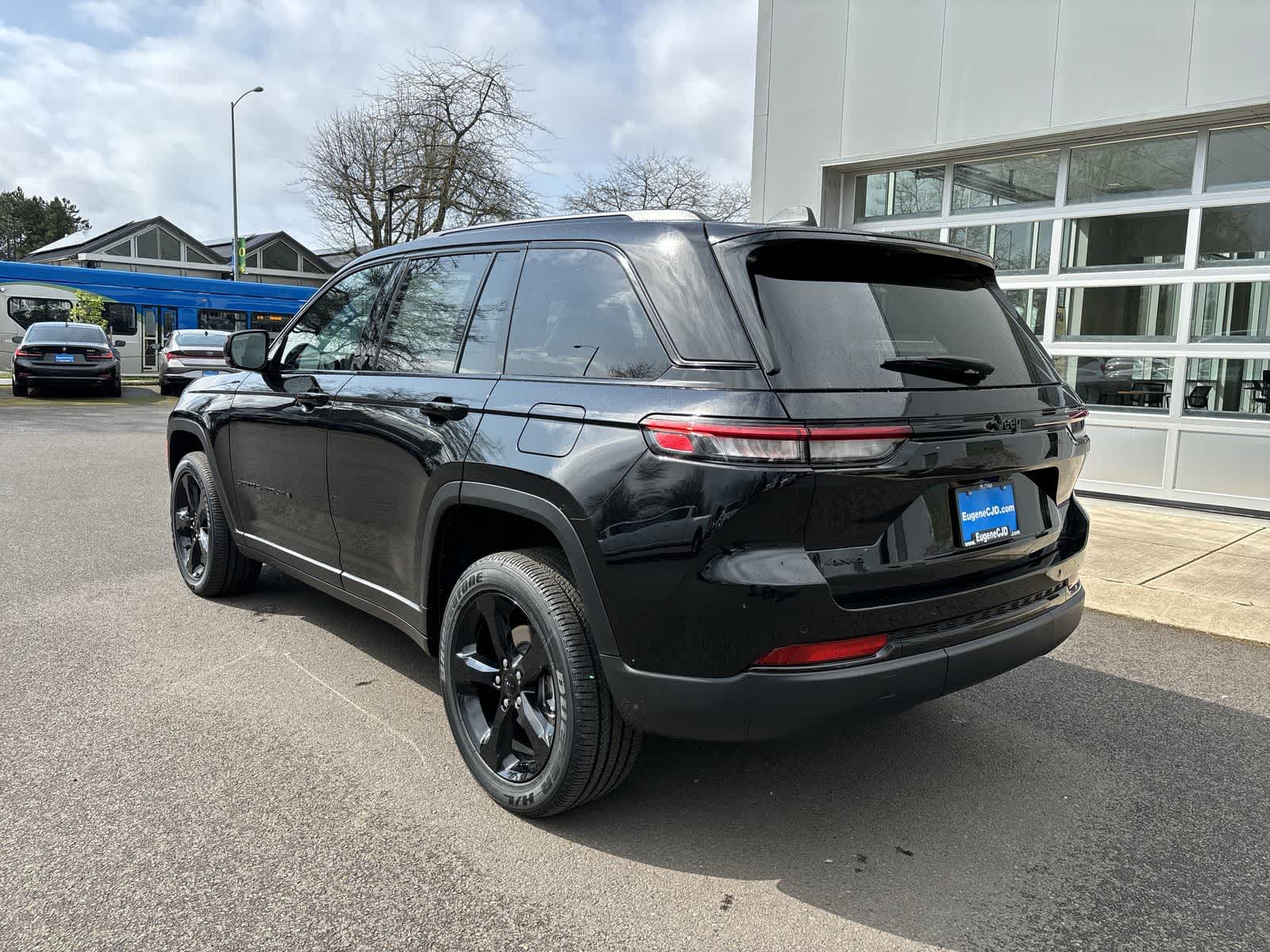 2025 Jeep Grand Cherokee Altitude X photo 3