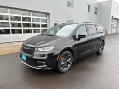 2026 Chrysler Pacifica Select Passenger Van Eugene, OR