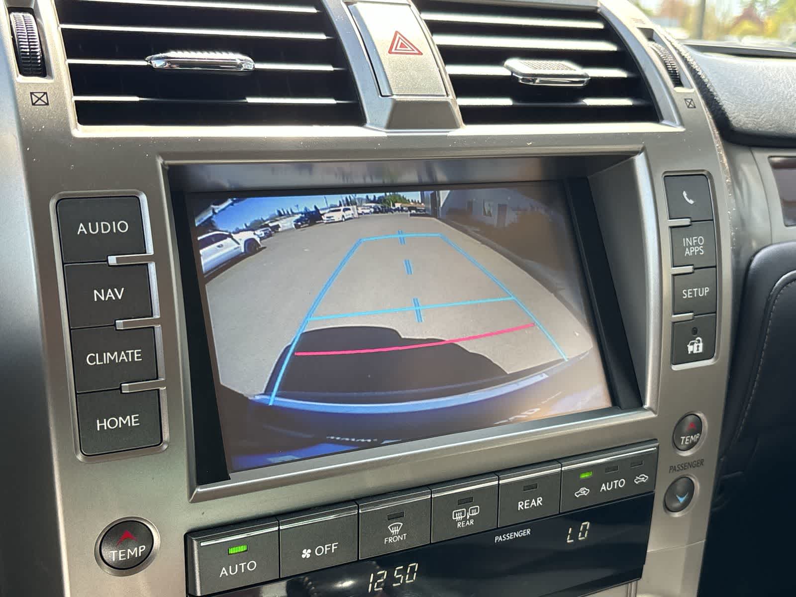 Thumbnail: 2014 Lexus GX - 18