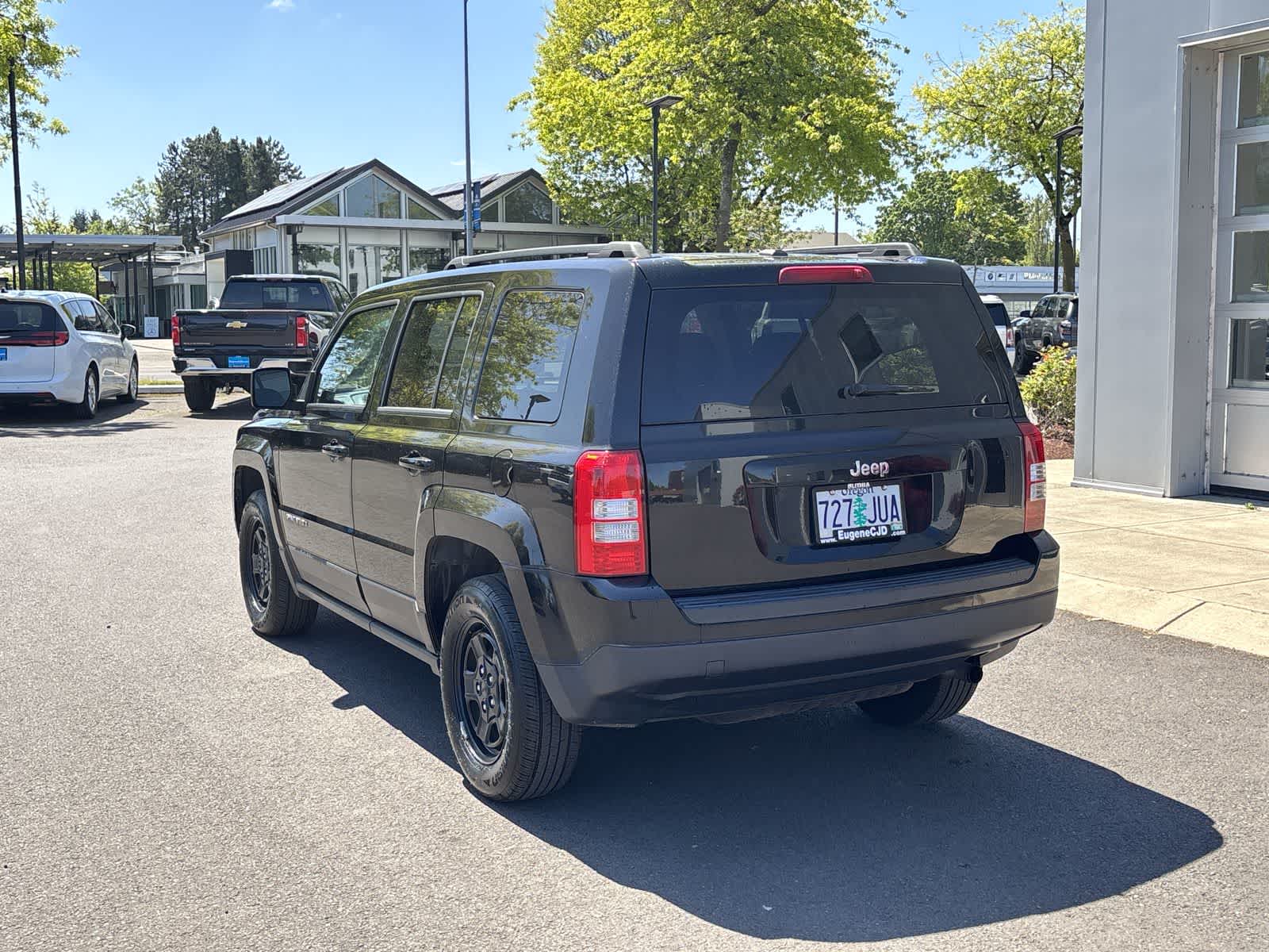 Thumbnail: 2016 Jeep Patriot - 3