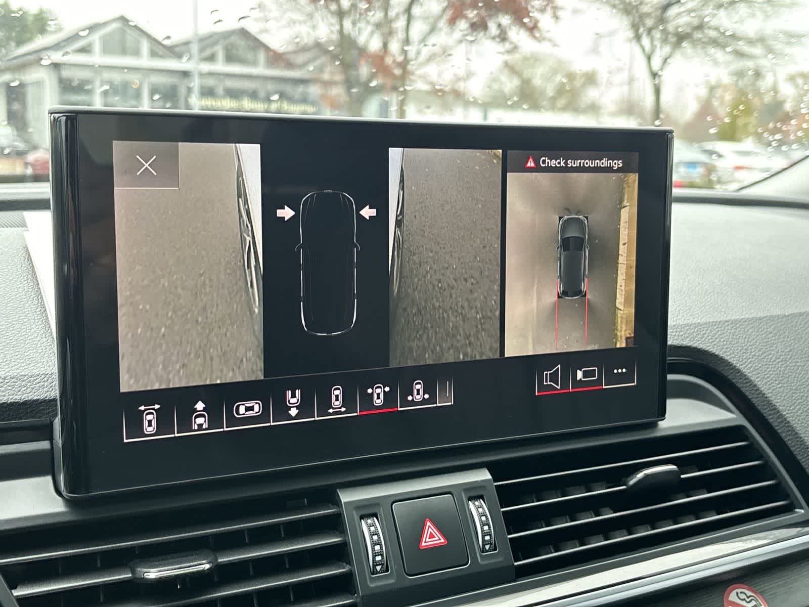 Thumbnail: 2024 Audi Q5 - 24