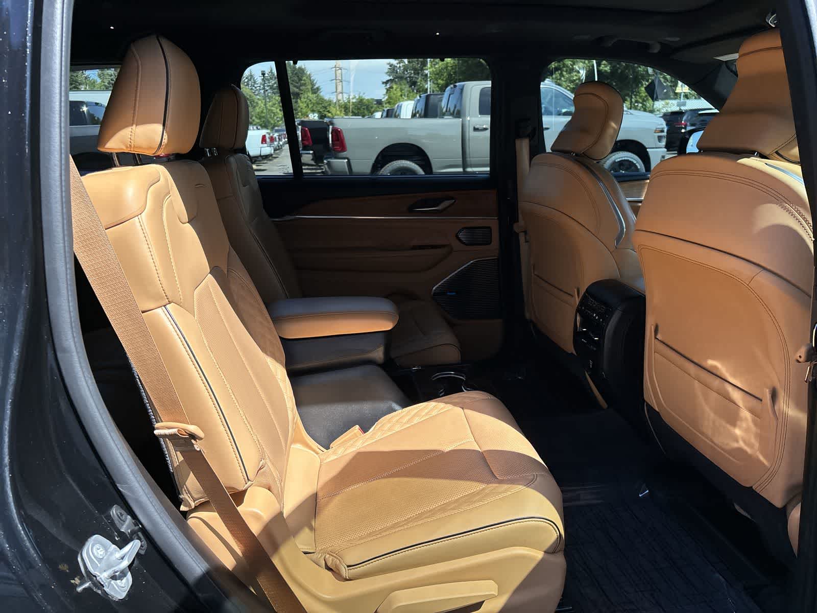 Thumbnail: 2021 Jeep Grand Cherokee L - 5