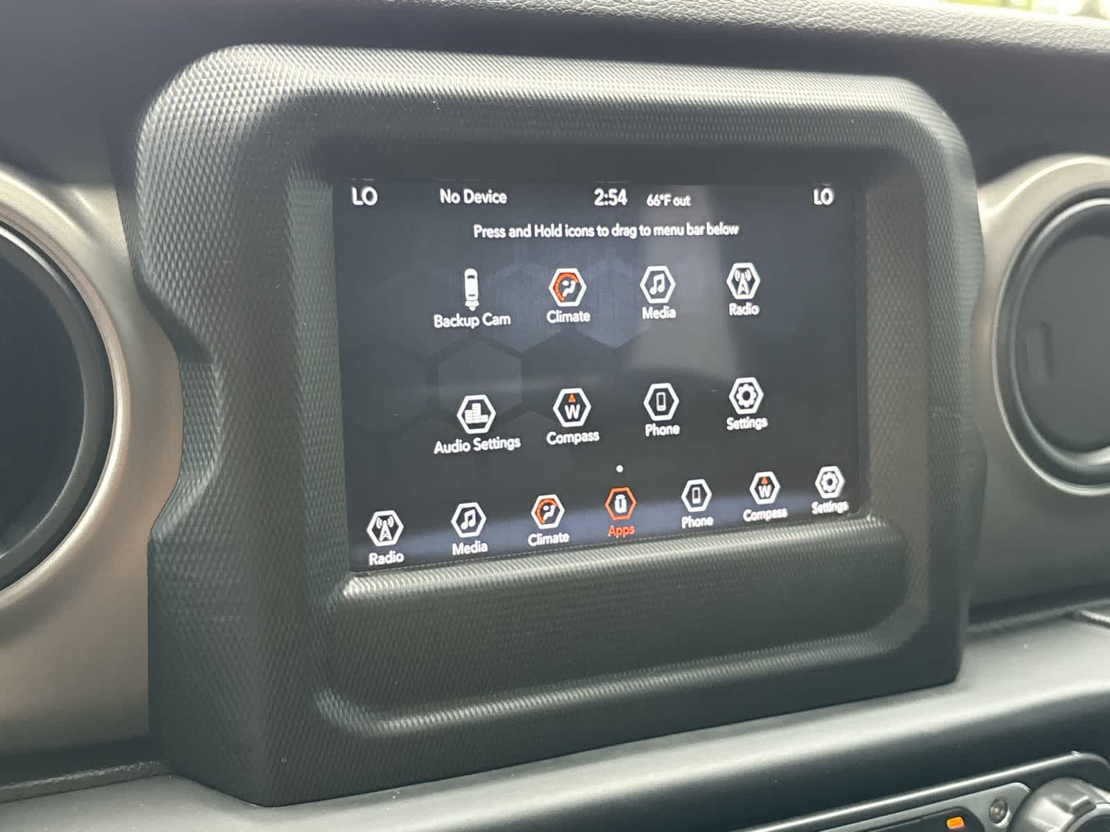 Thumbnail: 2019 Jeep Wrangler - 21
