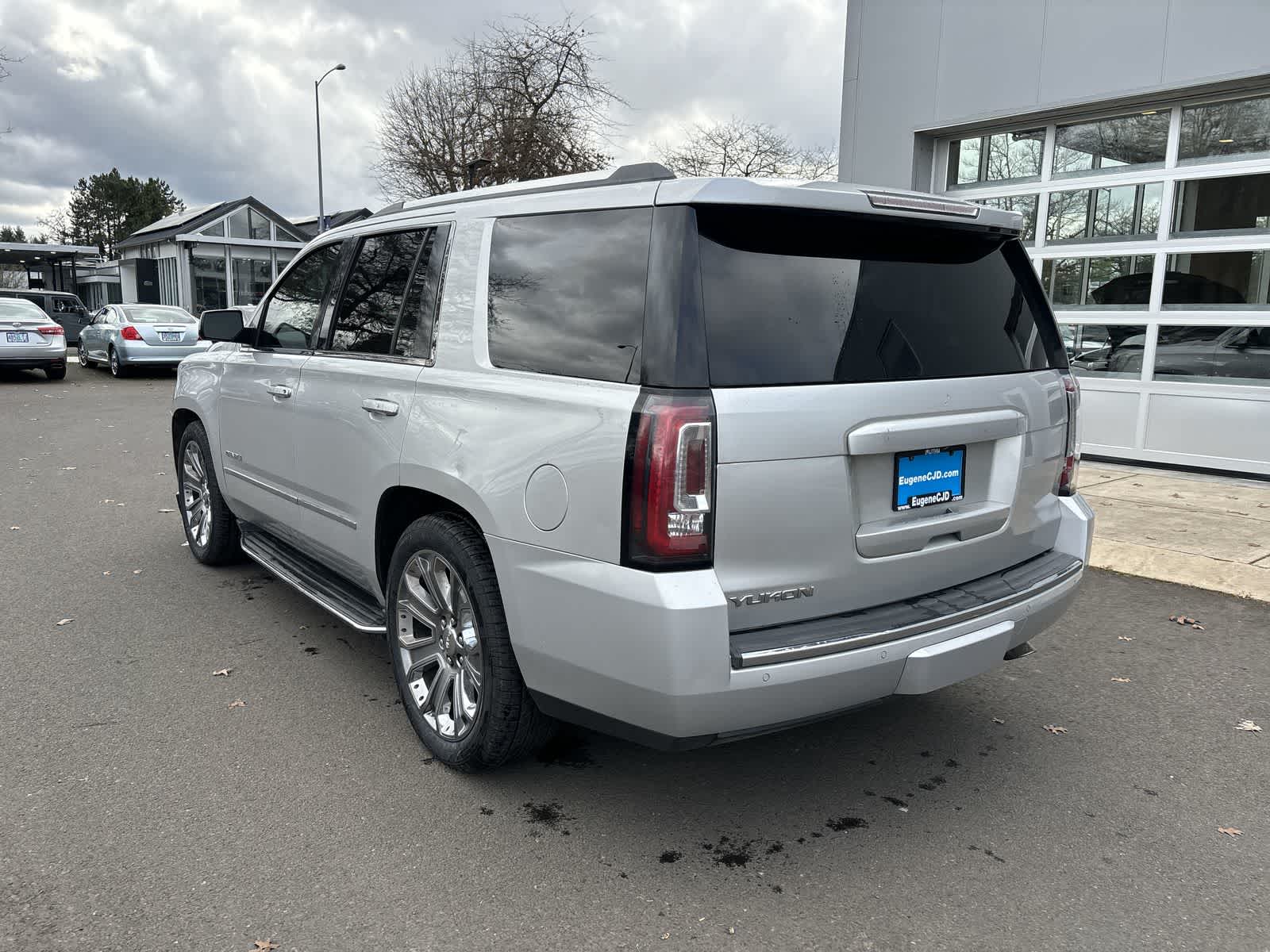 Thumbnail: 2015 GMC Yukon - 3