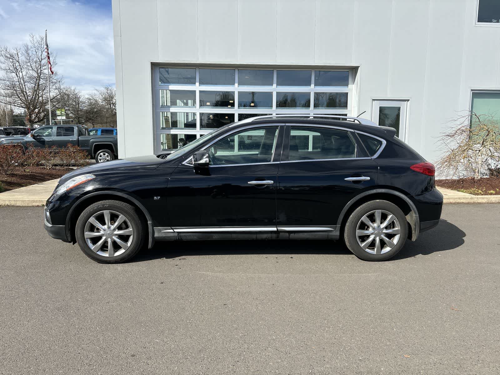 Thumbnail: 2017 INFINITI QX50 - 2