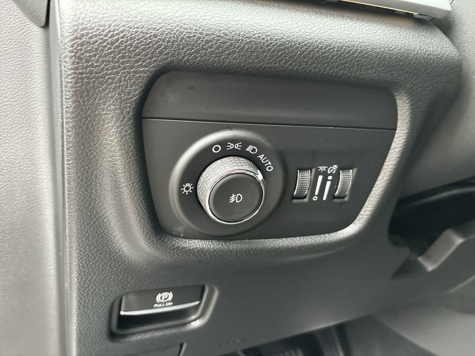 Thumbnail: 2025 Jeep Grand Cherokee - 10