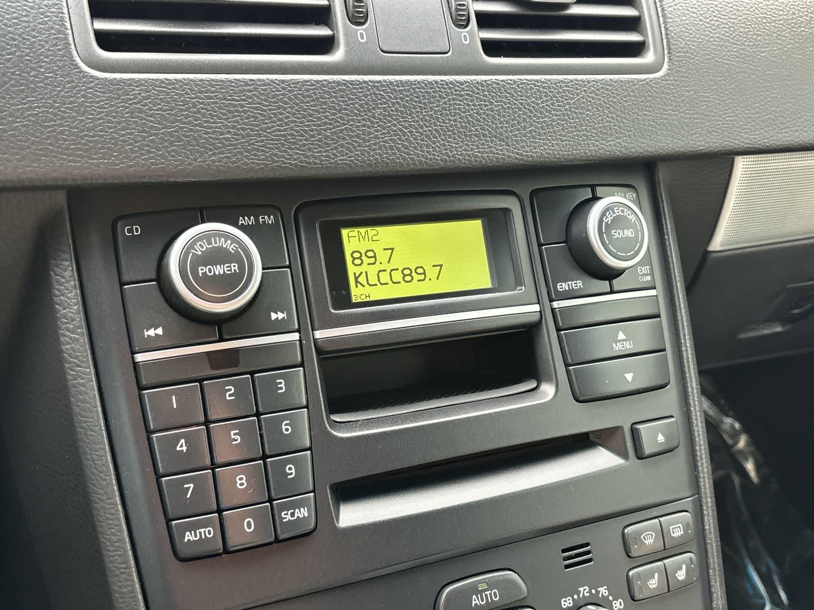 Thumbnail: 2008 Volvo XC90 - 16