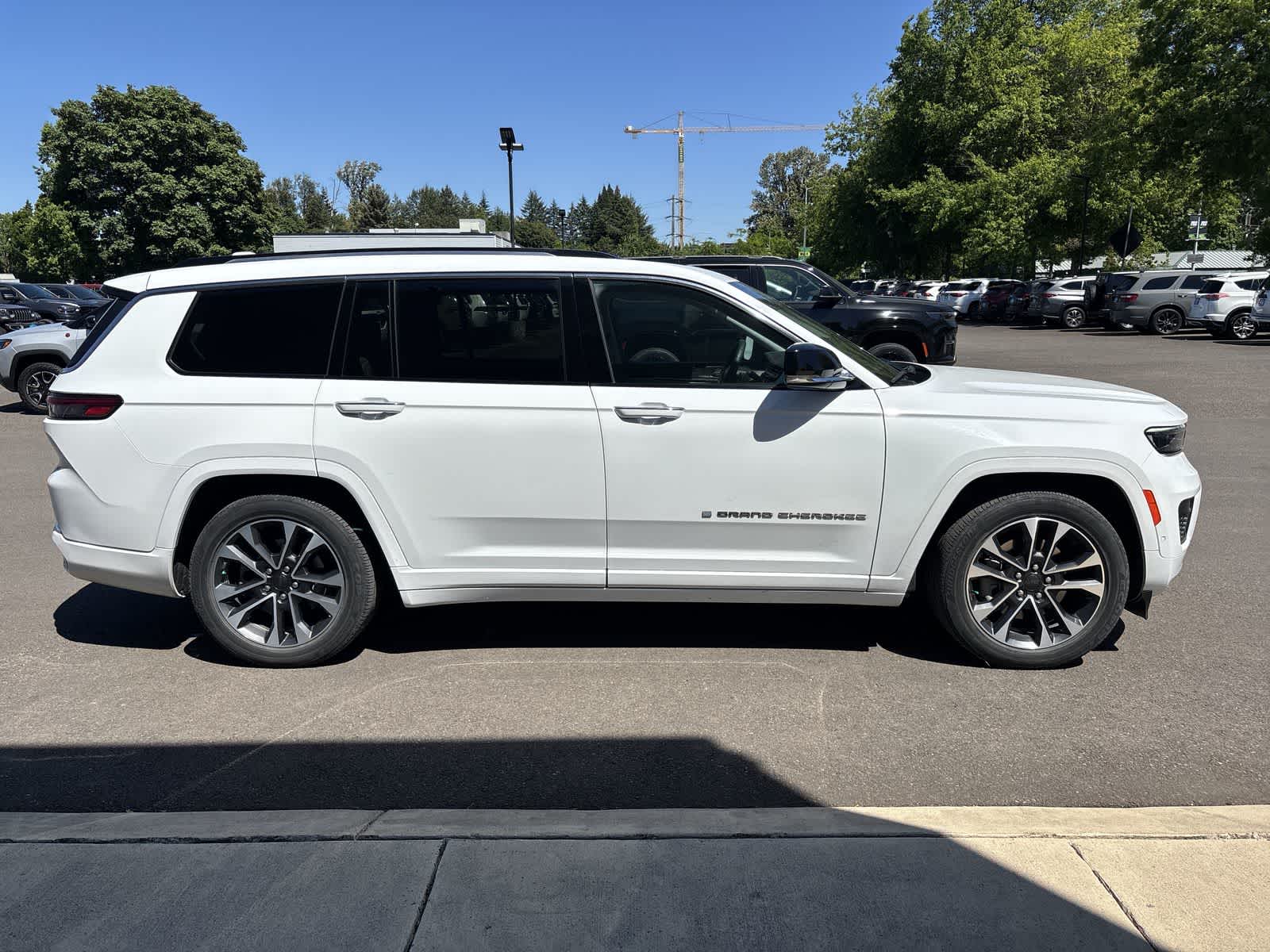 Thumbnail: 2023 Jeep Grand Cherokee - 5